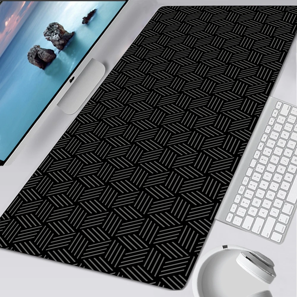 Gaming Accessories For Your Desk - Laptop czarna podkładka pod mysz prosta